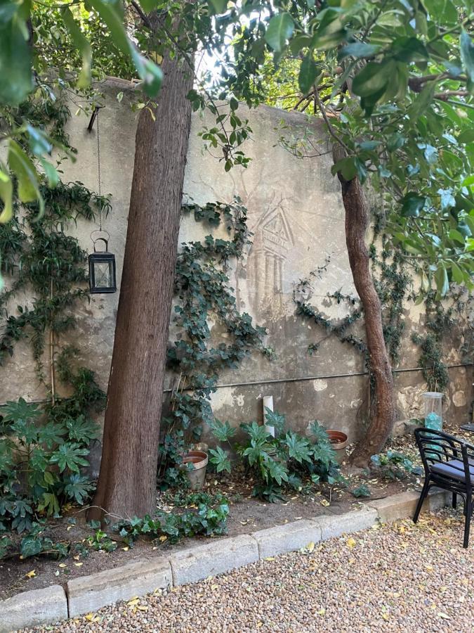Face Au Palais Panzió Avignon Kültér fotó